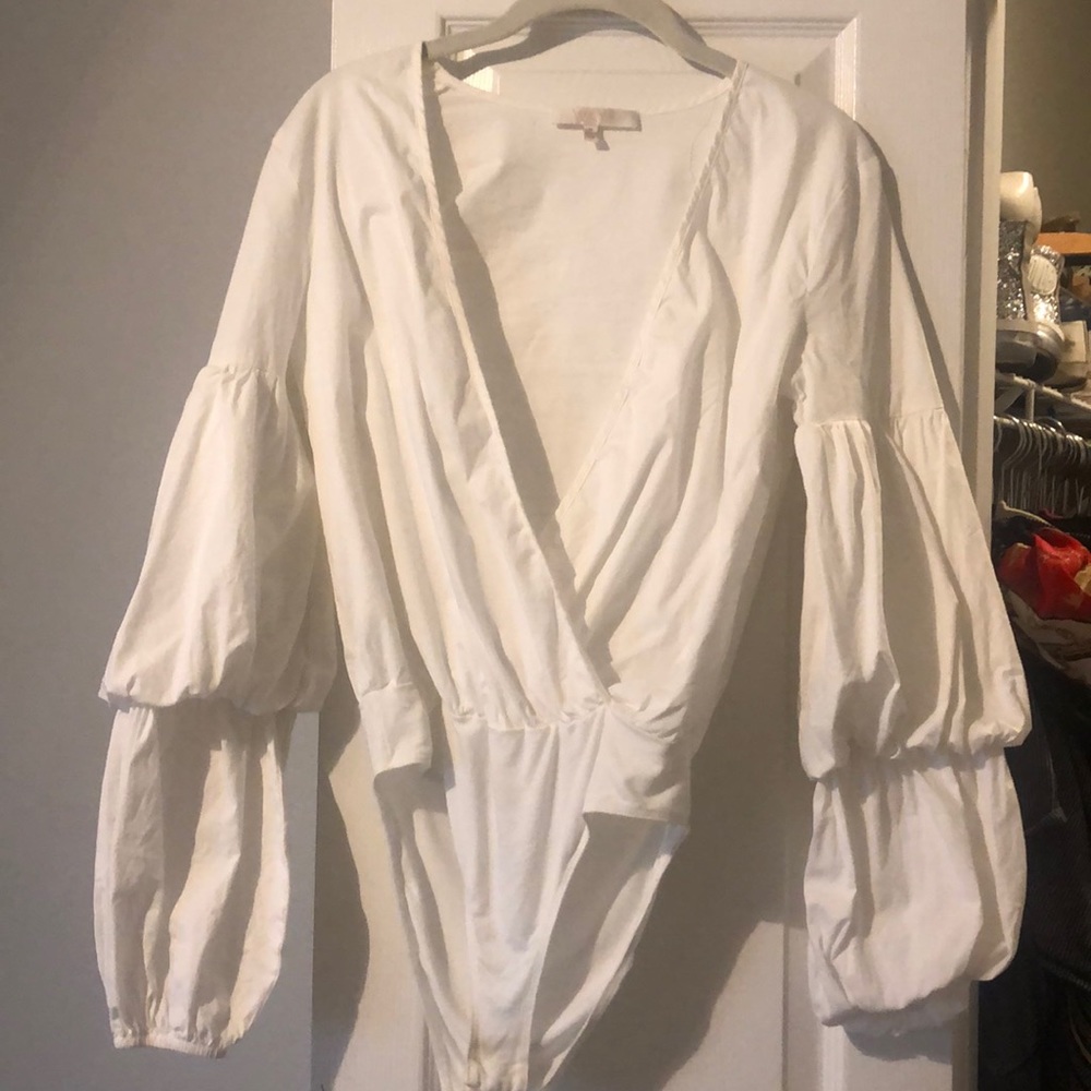 Wayf puffy sleeve body suit